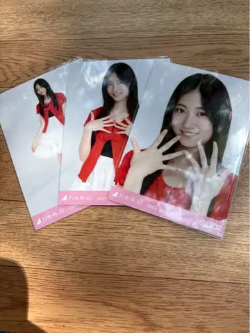 노기자카46 브로마이드 프릴 미니 스커트 가와바타 아키나 컴프