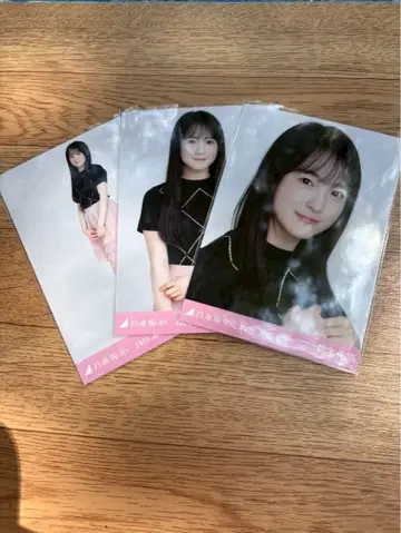 노기자카46 브로마이드 프릴 미니 스커트 스즈키 유타 컴프