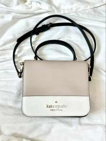 kate spade 숄더백 베이지와 화이트