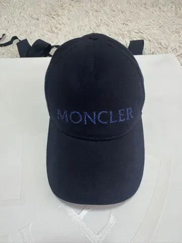 정품 몽클레어 네이비 야구 모자