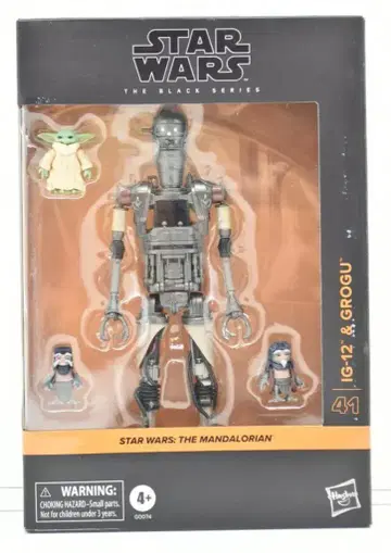 HASBRO 41 / THE BLACK IG-12 & GROGU