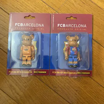 FCB 06-07 홈 & 어웨이 BEARBRICK 2개 세트