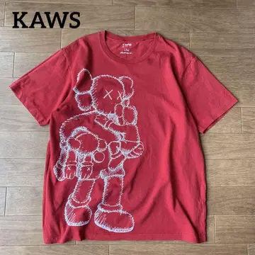 유니클로 초기 KAWS UT 티셔츠 레드 빅 프린트