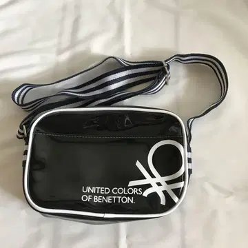 신상품 미사용품 베네통 숄더백 BENETTON 블랙 미니백