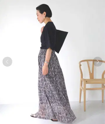 새상품급 AP STUDIO 프린트 맥시 스커트 36 사이즈