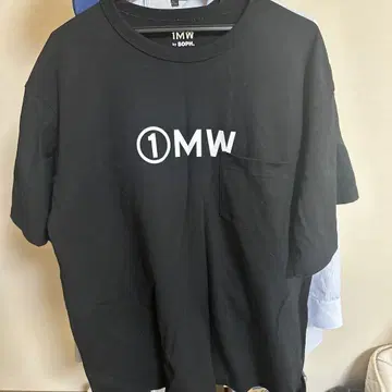 지유 1MW by SOPH. 블랙 티셔츠 L 사이즈