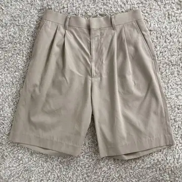 베이지 플리츠 하프 팬츠 100% 코튼