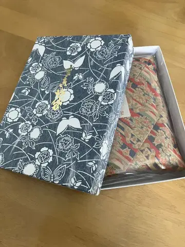 쌍새 문양 사금 일본 의류