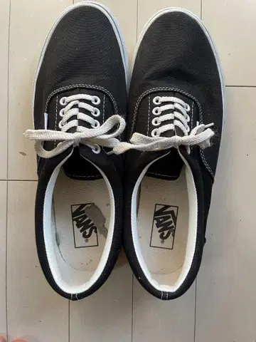 VANS 블랙 스니커즈 27.5cm