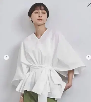 리본 V넥 블라우스 유나이티드 애로우즈