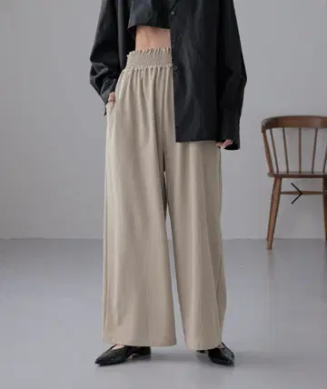 LOWRYSFARM 개더 와이드 이지 팬츠 미사용 새상품 택 포함