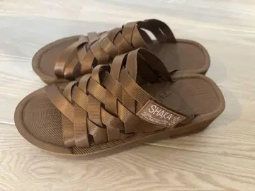 SHAKA TROPIC HIKE PLATFORM 22SS 모델