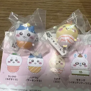 쿠라스시 치이카와 콜라보 피규어