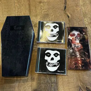 미스핏츠 THE MISFITS 한정판 박스 관 박스 CD