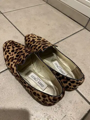 JIMMY CHOO 레오파드 무늬 로퍼 36