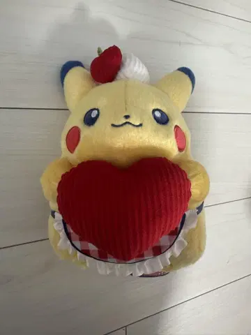 새상품 PIKACHU DINER 피카츄 다이너 봉제 인형