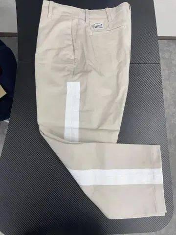 시퀼 25SS 베이지 치노 팬츠 새상품 M