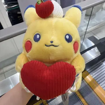 새상품 PIKACHU DINER 피카츄 다이너 봉제 인형