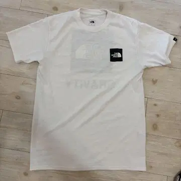 THE NORTH FACE 화이트 티셔츠 L 한정판
