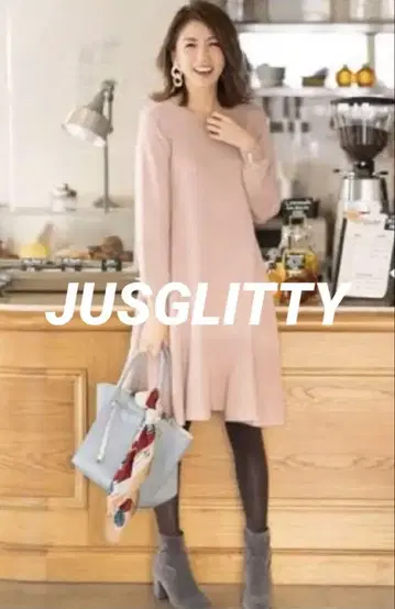 JUSGLITTY 니트 원피스 플레어 핑크 계열