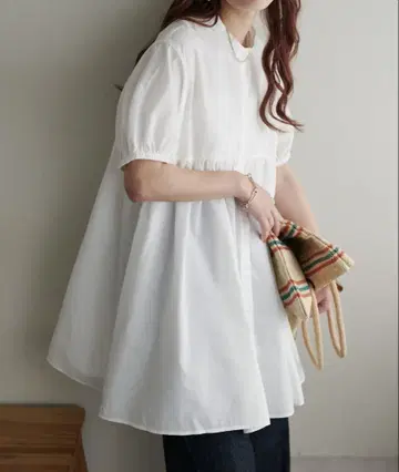 화이트 플레어 튜닉 반팔