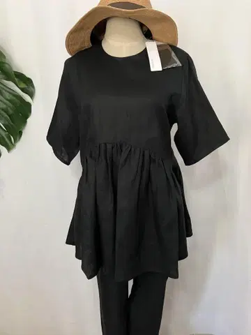 일본산 린넨 100% 블랙 반팔 플레어 디자인 튜닉 택 포함 새상품