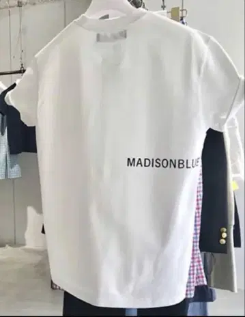MADISONBLUE 티셔츠 매디슨 블루
