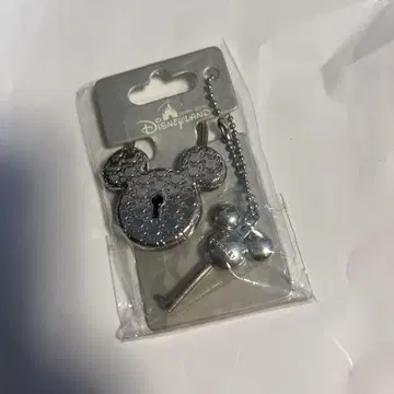 새상품! 홍콩 디즈니랜드 미키마우스 참 열쇠 포함