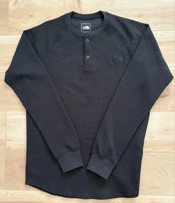 The North Face 블랙 긴팔 티셔츠