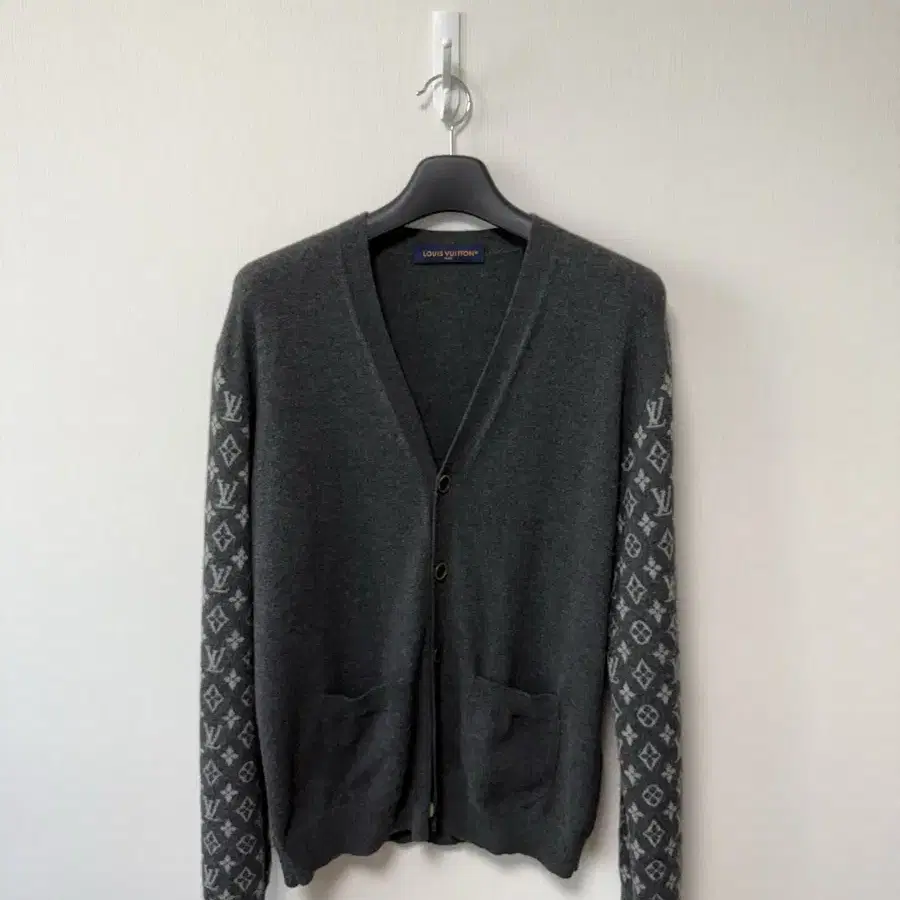 SUNSEA CAN BADGE KURT'S CARDIGAN