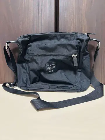 마리메꼬 숄더백 1
