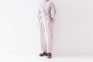 네스트로브 토키기 세츠코 블라우스 팬츠 셋업