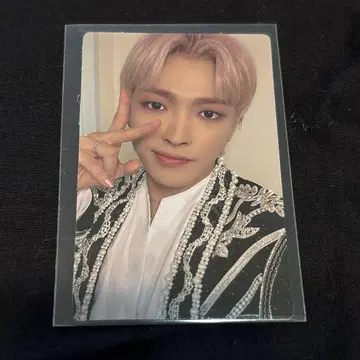 ateez the fellowship DVD 트레이딩 카드  홍준