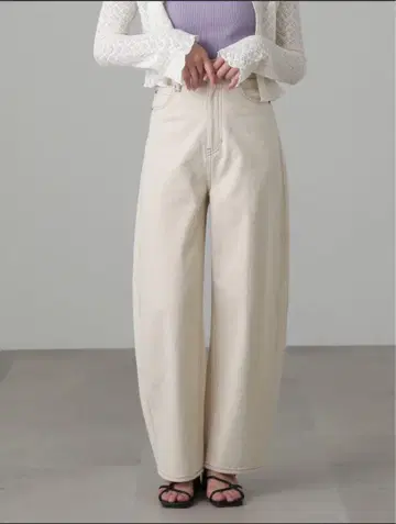 프리즈마트 데님 에그 팬츠 아이보리 XL