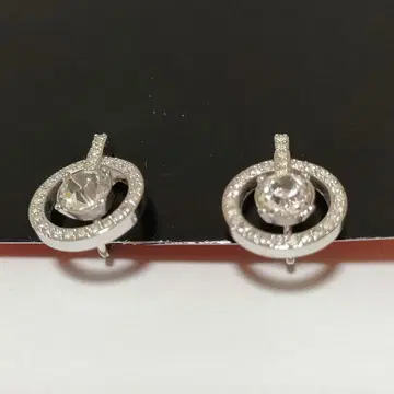 SWAROVSKI 스와로브스키