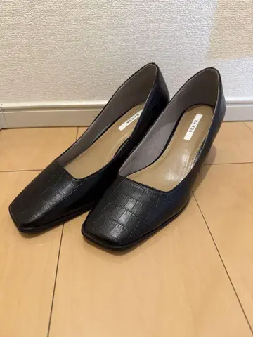 RANDA 크로커다일 패턴 펌프스 23.0cm