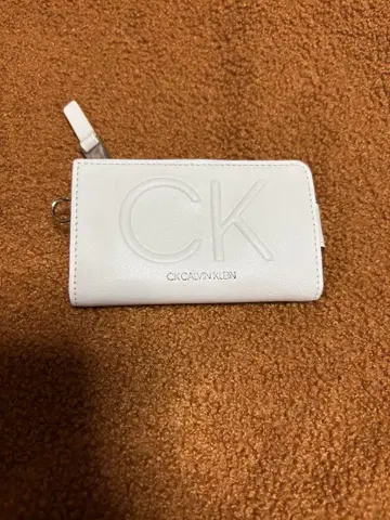 CK CALVINKLEIN 화이트 키 케이스