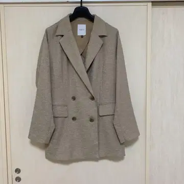린넨 같은 테일러드 자켓