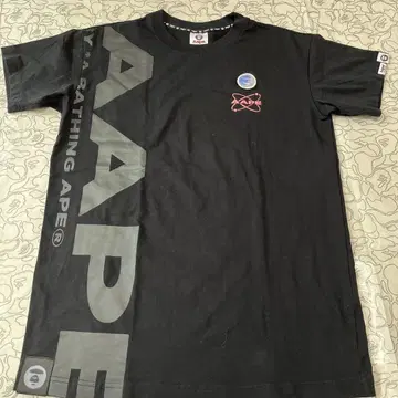 AAPE 블랙 티셔츠 로고