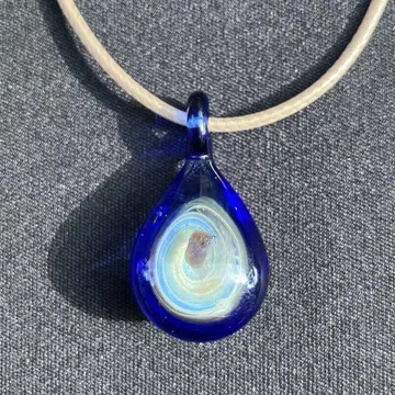 XODAS 펜던트 보로실리케이트 유리 Oval Space Opal