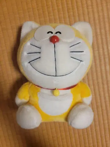 도라에몽 봉제 인형 노랑 컬러 약 20cm