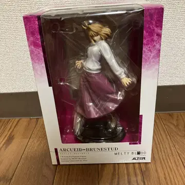 새상품 MELTY BLOOD 아루쿠이드 브룬스타드 1/8 피규어