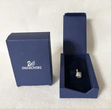 스와로브스키 SWAROVSKI 장미 참 1064990 CHARM