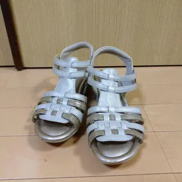 뷰포트, 샌들 S