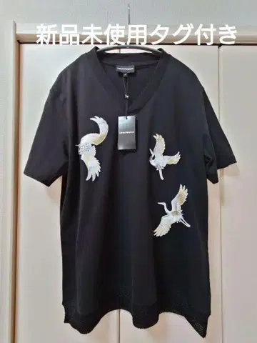 엠포리오 아르마니 EMPORIO ARMANI 학 자수 V넥 티셔츠