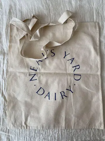 NEAL'S YARD DAIRY 토트