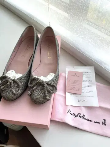 Pretty Ballerinas 리본 포함 글리터 플랫 슈즈