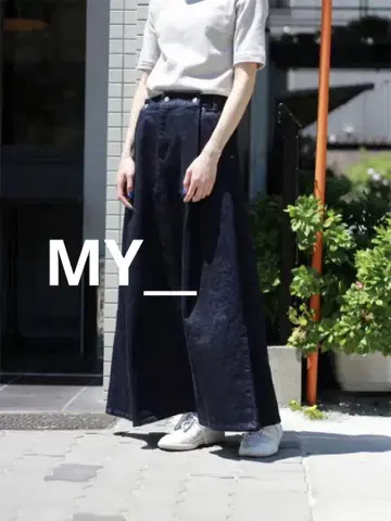 MY__ "TUCK DENIM SKIRT" 맥시 길이 데님 스커트
