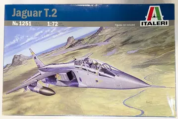 이탈레리 1/72 재규어 T.2 1251
