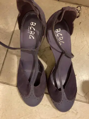 BCBG Paris 보라색 스트랩 하이힐 37